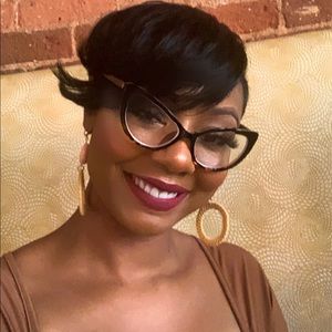 Meet your Posher, Dionda